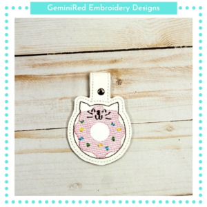 Donut Cat Key Fob {Eyelet & Snap}