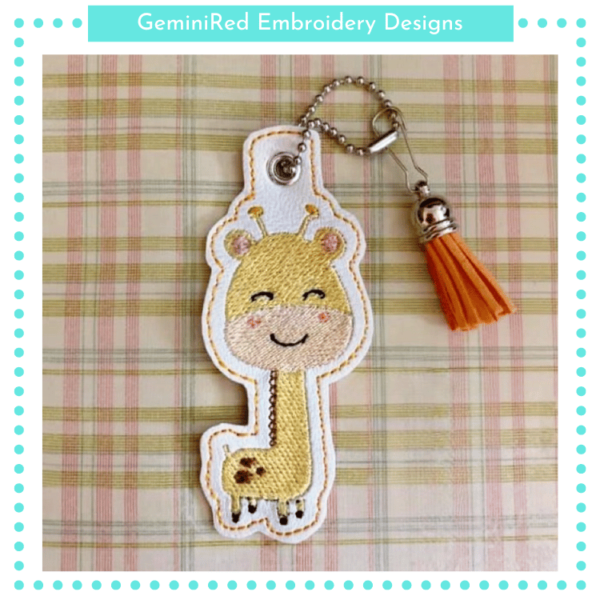 Giraffe Cutie Key Fob {Eyelet & Snap}
