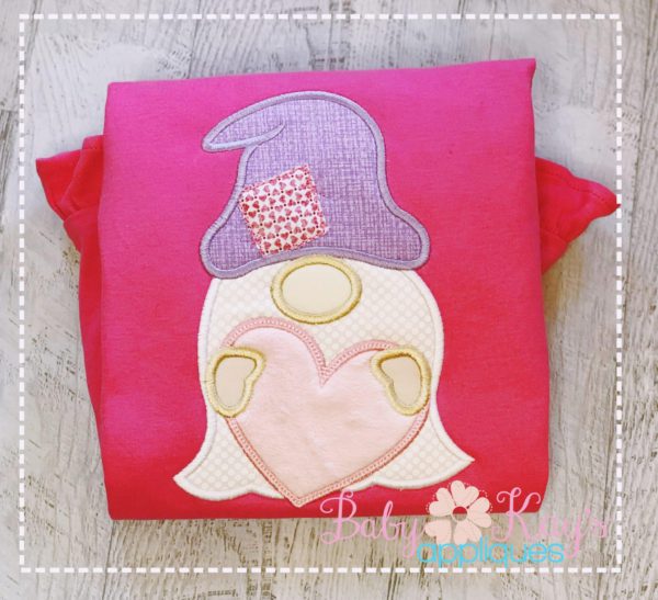 Gnome Holding Heart {Four Sizes}