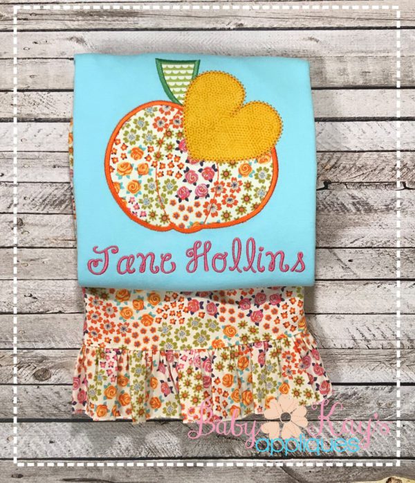 Pumpkin with Heart Leaf {Four Sizes} - Image 2